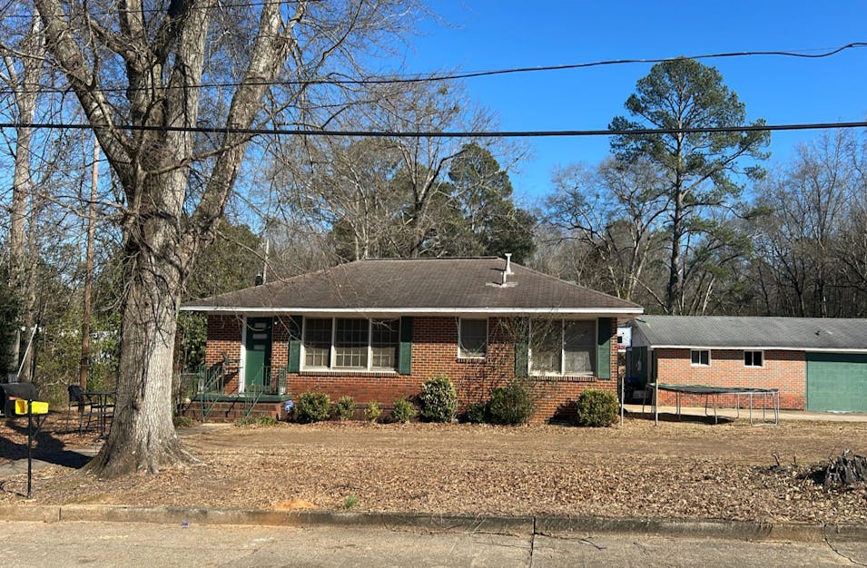 216 S Nashville Ave Sylacauga, AL 35150, Talladega County