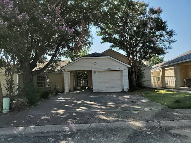 2604 Glenmore Dr Mesquite, TX 75150, Dallas County