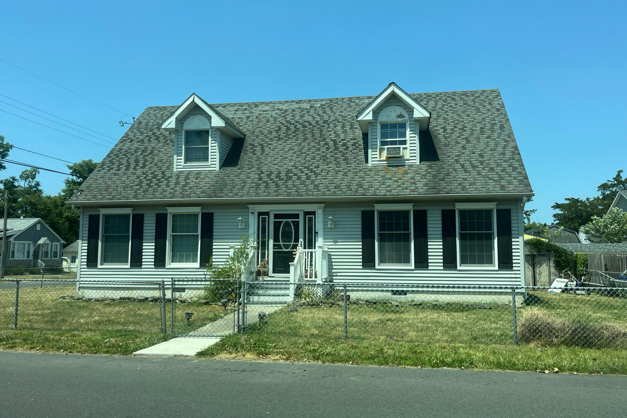 Bates Ave, Villas, NJ 08251