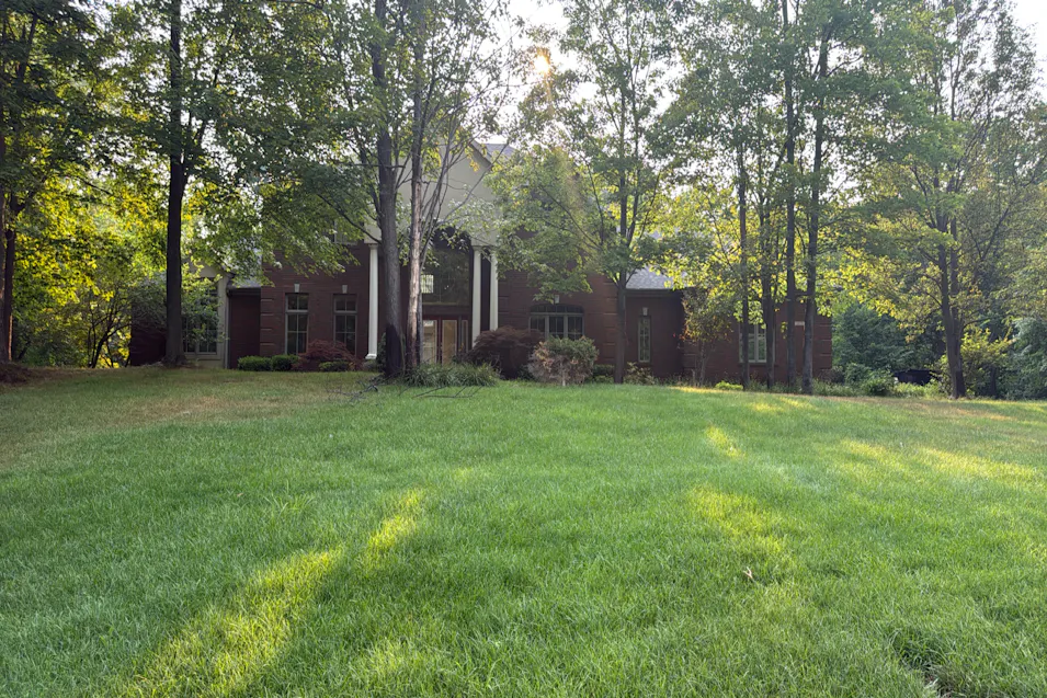 1079 Grand Bluffs Dr SW Walker, MI 49534, Kent County