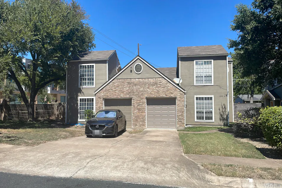 1200 Danbury Square Austin, TX 78723, Travis County