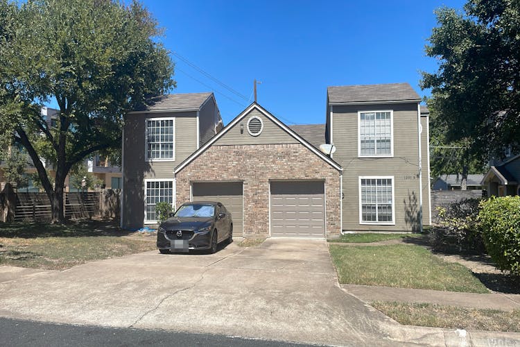 1200 Danbury Square Austin, TX 78723, Travis County