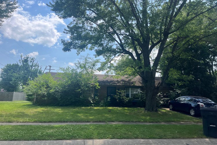 116 Old Trl Dr Bargersville, IN 46106, Johnson County