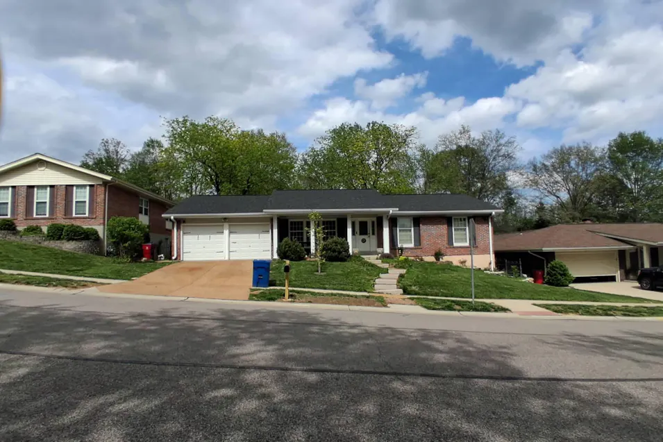 5039 Suson Hills Dr Saint Louis, MO 63128, St. Louis County