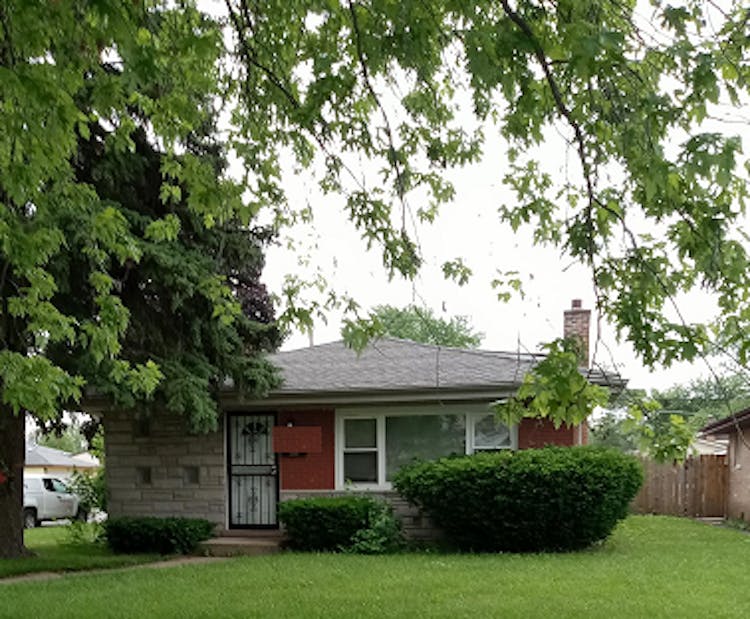 14301 Kenwood Ave Dolton, IL, 60419, USA