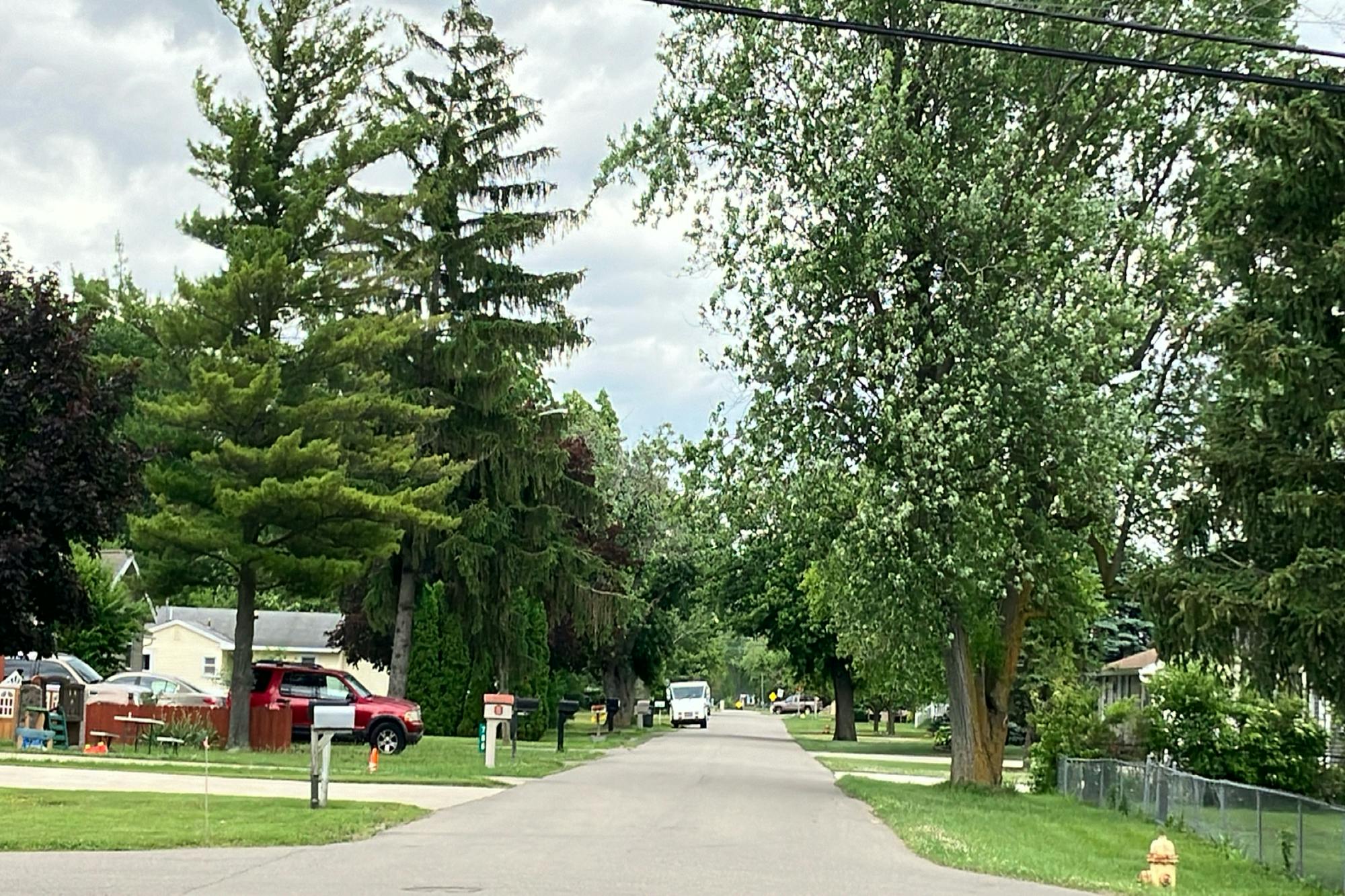 Rambow Dr, Monroe, MI 48161