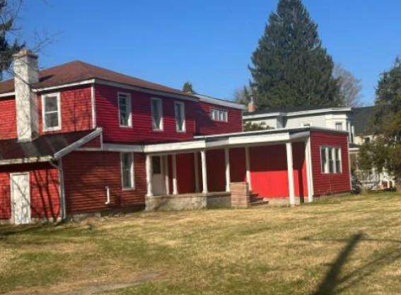 Railroad St, Bernhards Bay, NY 13028
