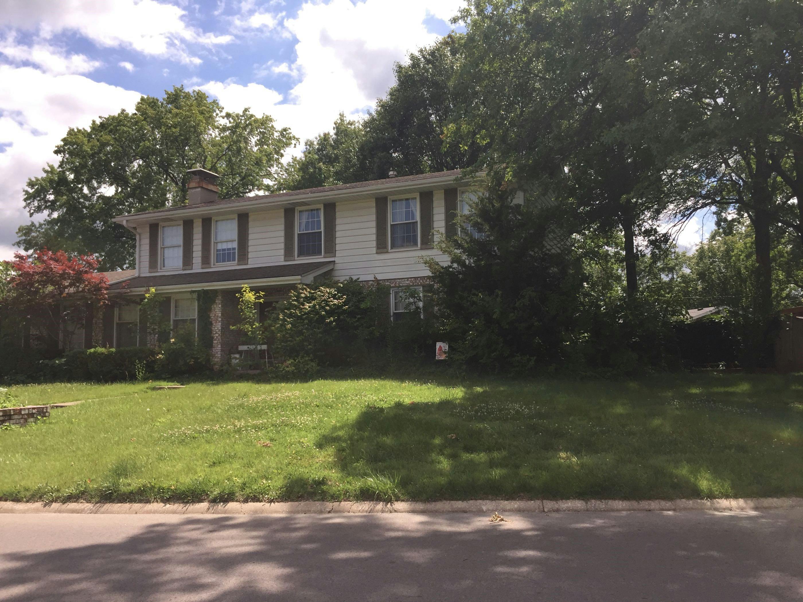 River Aire Dr, Godfrey, IL 62035 #1