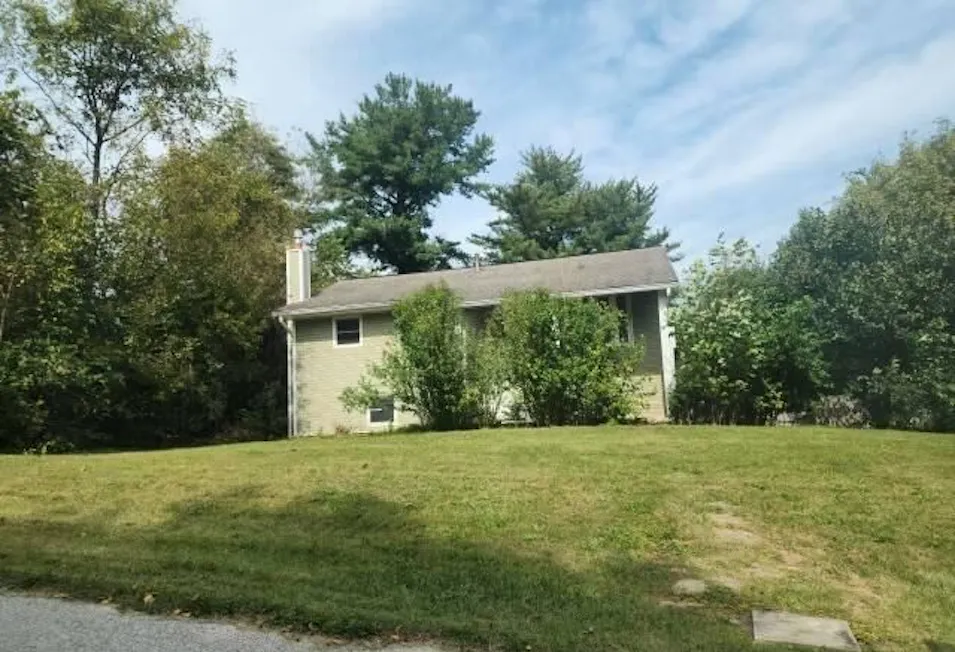 3900 W Walnut Leaf Dr Bloomington, IN 47403, Monroe County