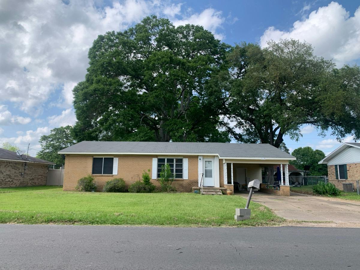Demoncherveaux Blvd, Ville Platte, LA 70586