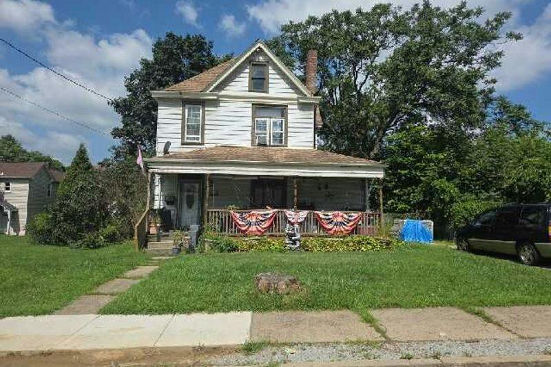 Freeport Rd, New Kensington, PA 15068 #1