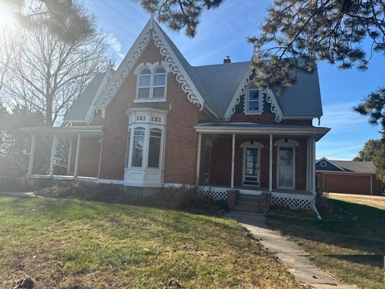 301 3rd Ave Stanwood, IA 52337, Cedar County