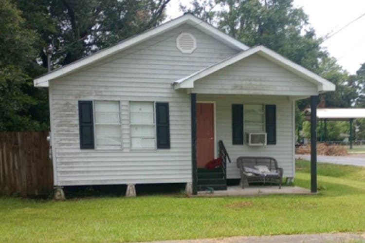 500 4th St Duson, LA 70529, Lafayette County