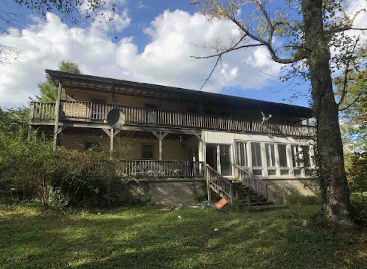 154 Kendra Lane Pikeville, TN 37367, Bledsoe County