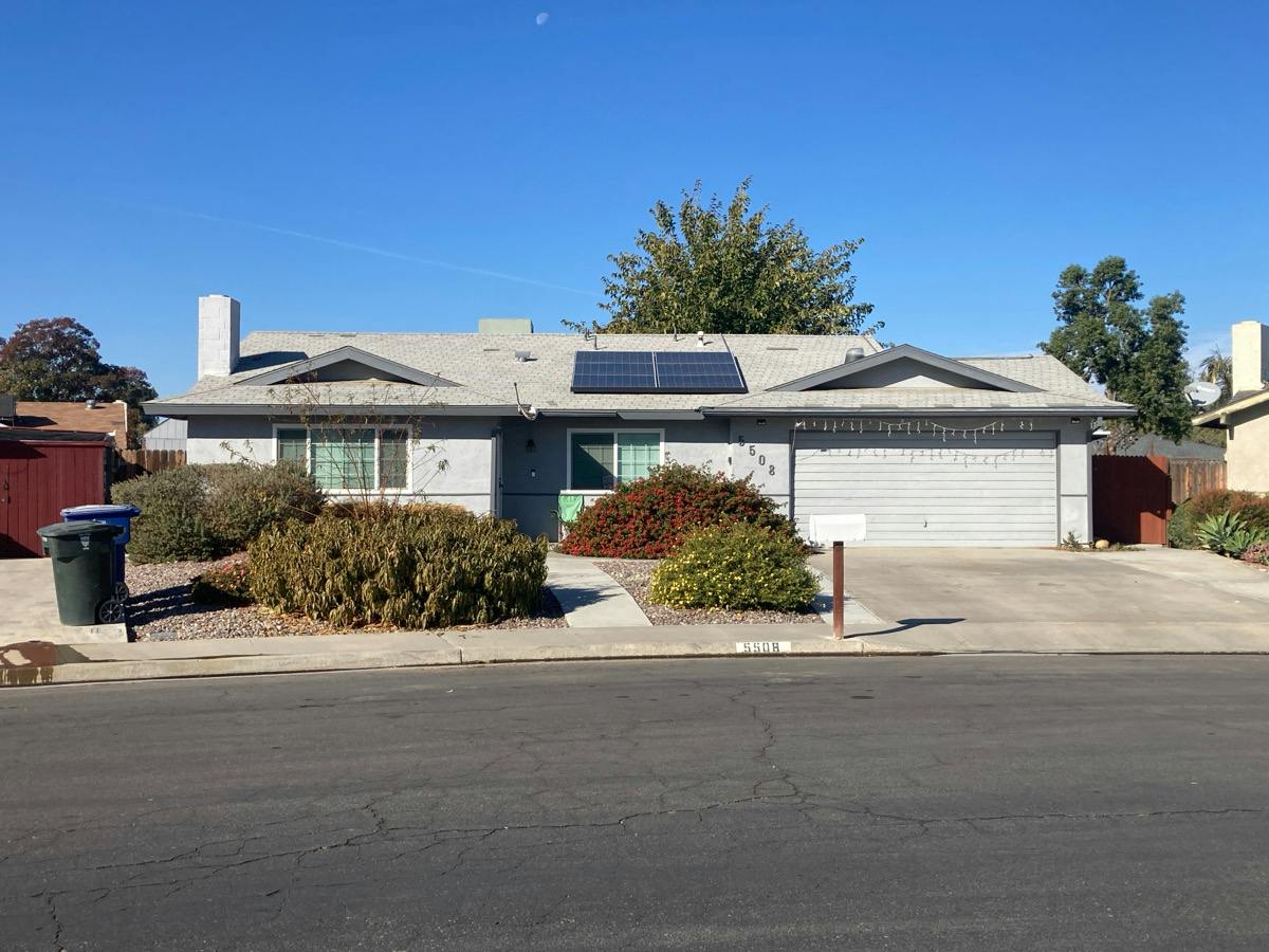 New Grove Ave, Bakersfield, CA 93309