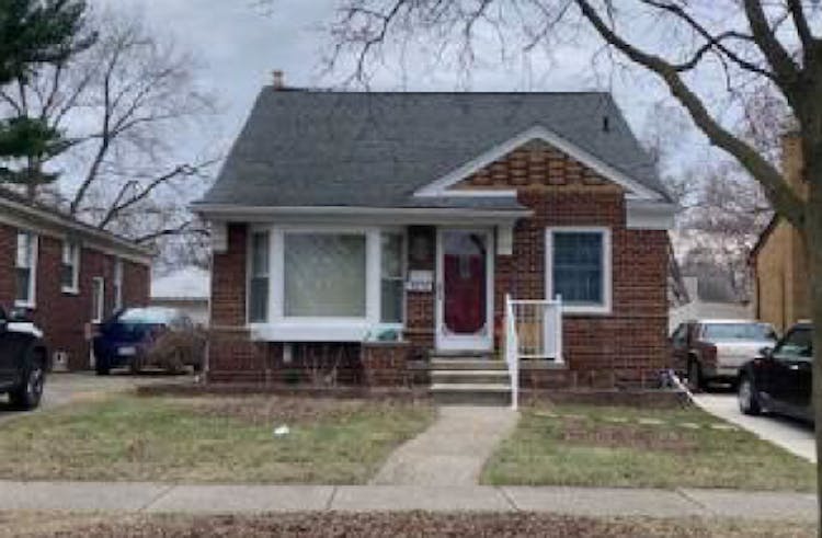 8014 Robinson Ave Allen Park, MI 48101, Wayne County