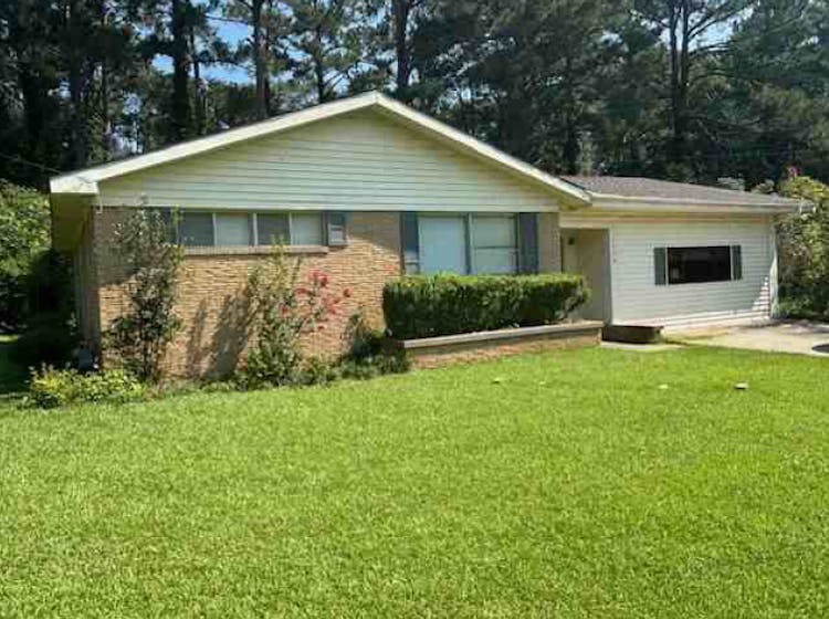 1336 John St Prentiss, MS 39474, Jefferson Davis County