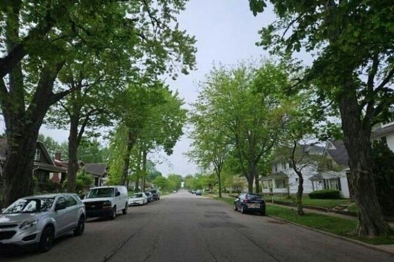 15th St, Richmond, IN 47374