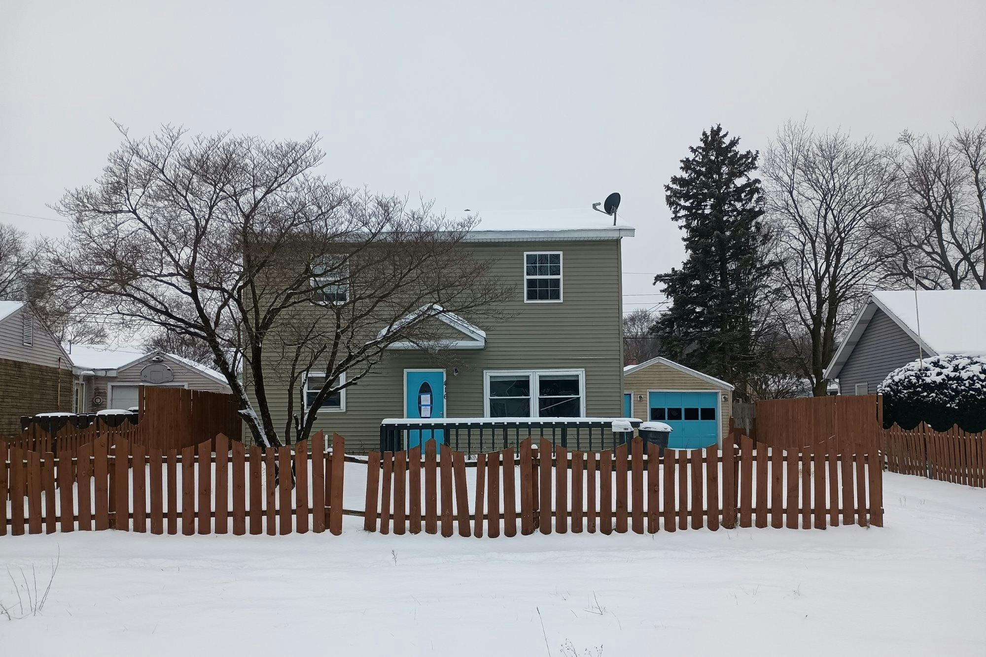 Chippewa Ave, South Bend, IN 46614