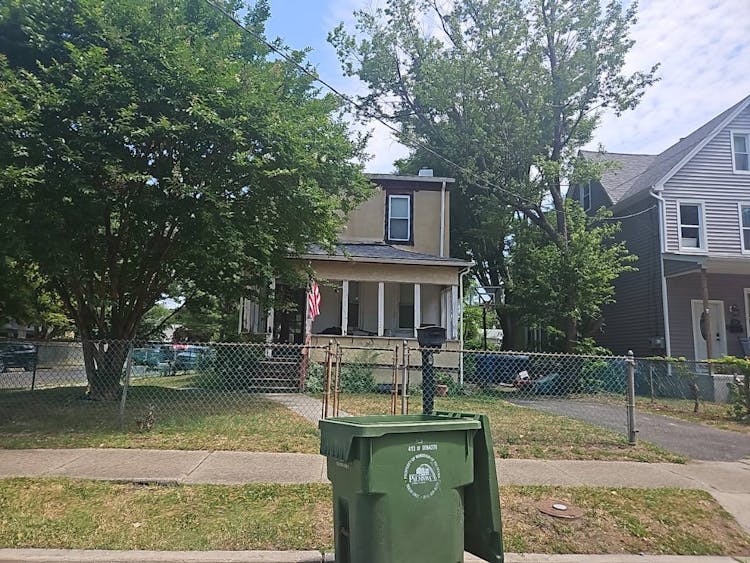 400 Delaware Ave Palmyra, NJ 08065, Burlington County