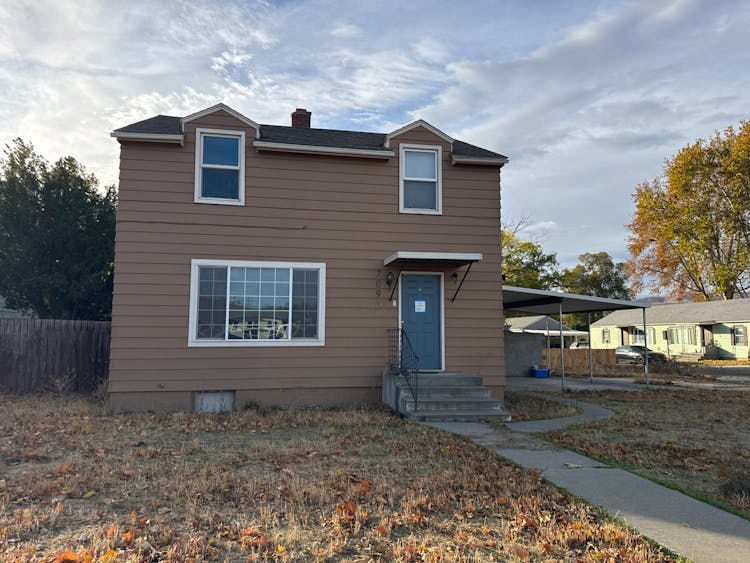 709 Comstock St Richland, WA 99352, Benton County