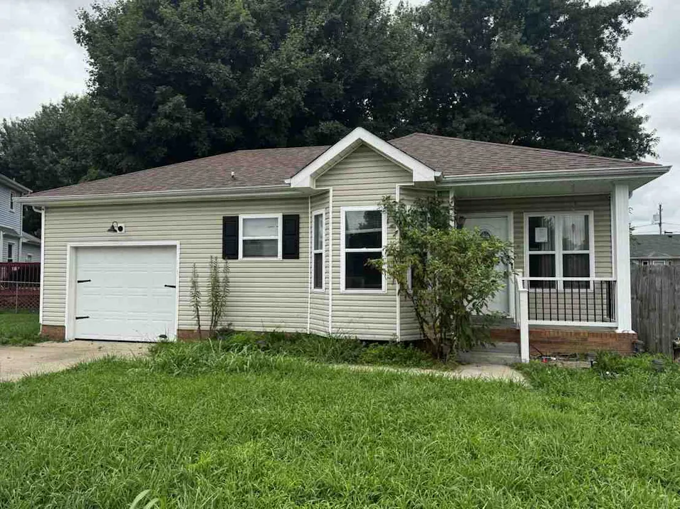 2414 Peachers Mill Rd Clarksville, TN 37042, Montgomery County