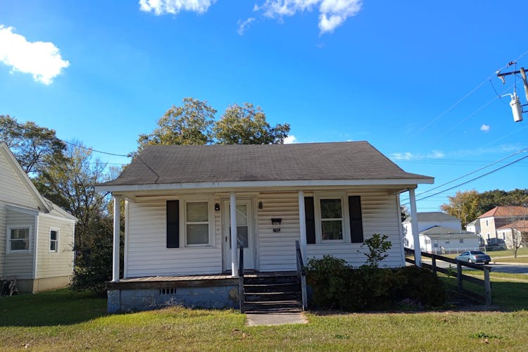 763 Williams Street Roanoke Rapids, NC 27870, Halifax County