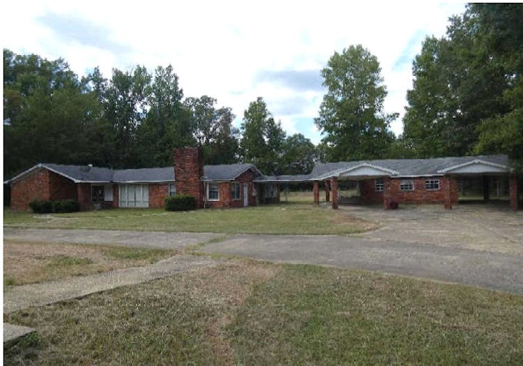 2075 County Rd 27 Selma, AL 36701, Dallas County