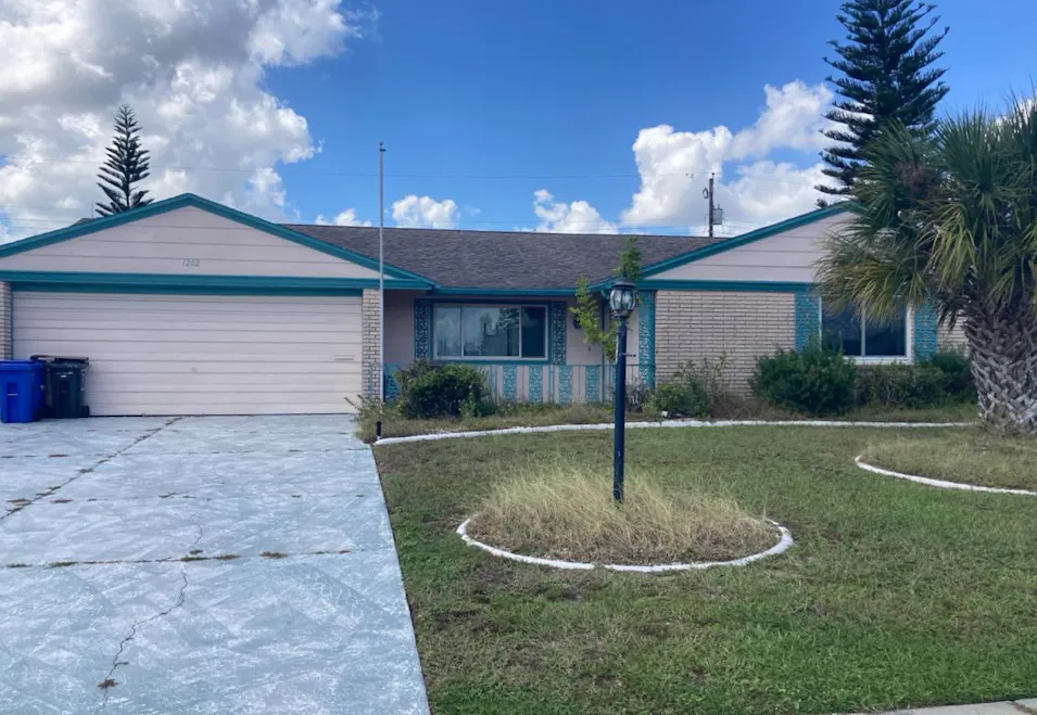 1202 Desert Hls Dr Sun City Center, FL 33573, Hillsborough County