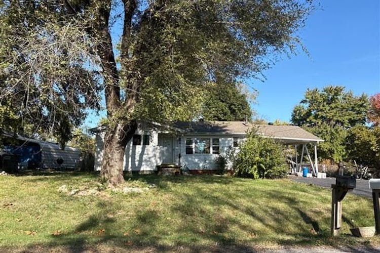 615 Valencia Drive Belleville, IL 62223, St. Clair County