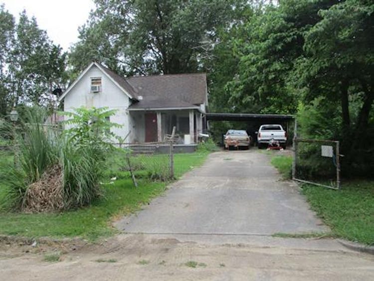 14 Winona Avenue Gadsden, AL 35904, Etowah County