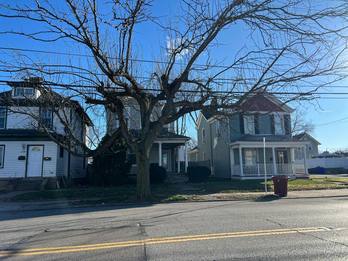 Pleasant Ave, Hamilton, OH 45015