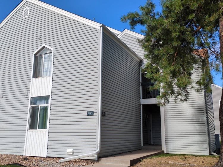 3315 S. Monaco Pkwy Unit B Denver, CO 80222, Denver County