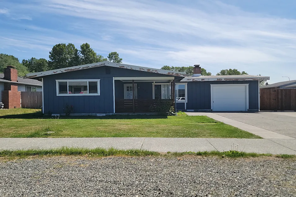 560 11th St Blaine, WA 98230, Whatcom County