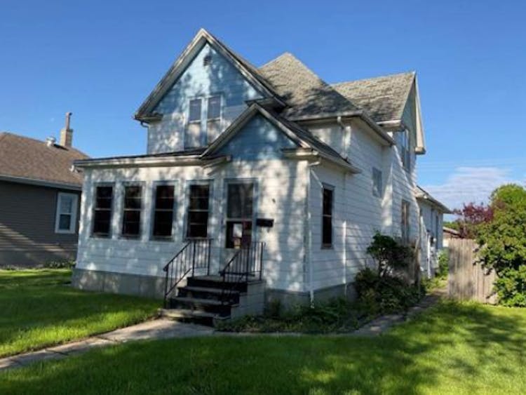 313 8th St N Wahpeton, ND, 58075, USA