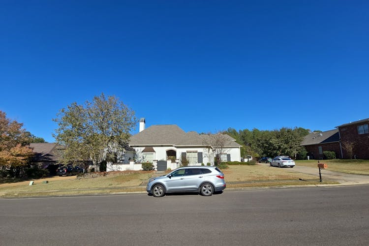 267 Lake Circle Madison, MS 39110, Madison County