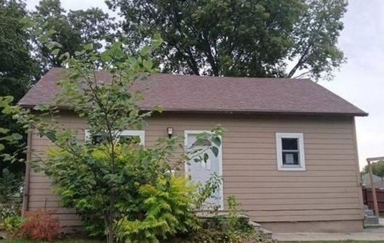 201 S 4th St Winterset, IA 50273, Madison County