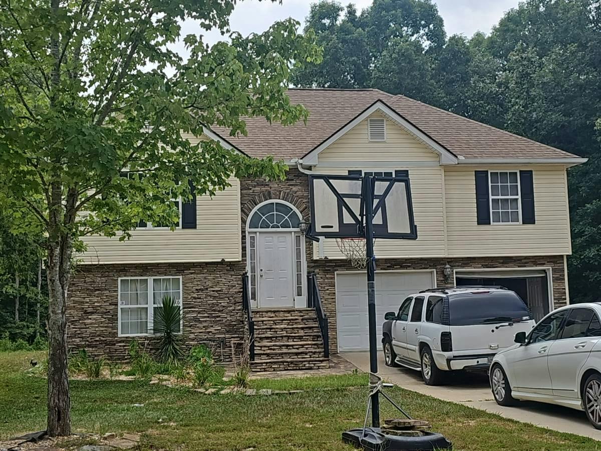 Felicity Ln, Gainesville, GA 30507