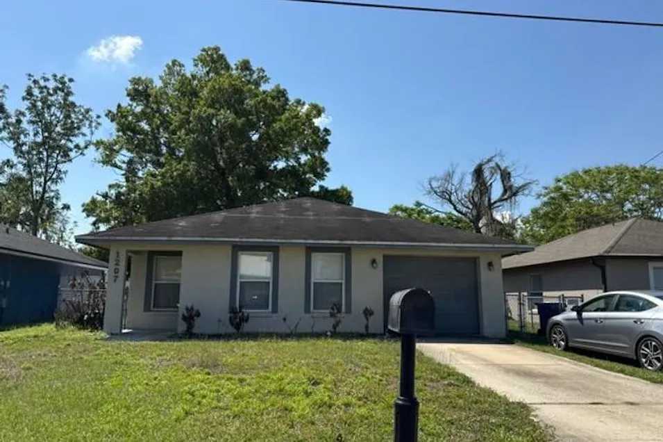1207 Northeast 6th Street Mulberry, FL 33860, Polk County