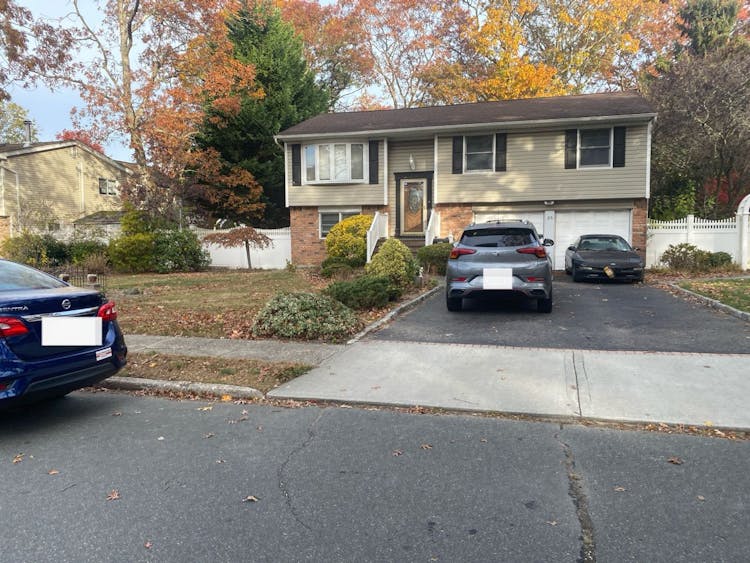 35 40th St Islip, NY 11751, Suffolk County