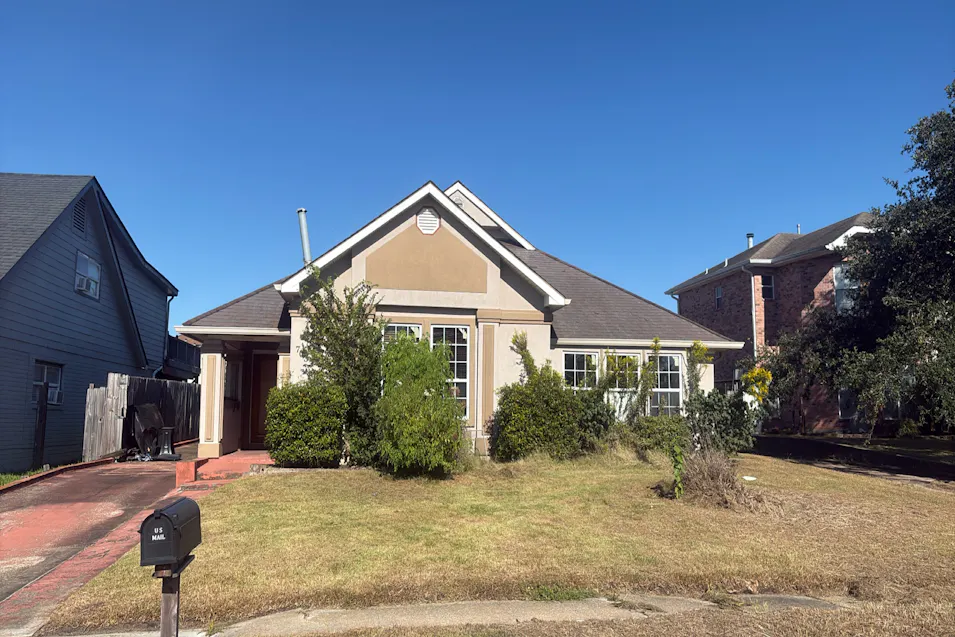 7033 E Tamaron Blvd New Orleans, LA 70128, Orleans County