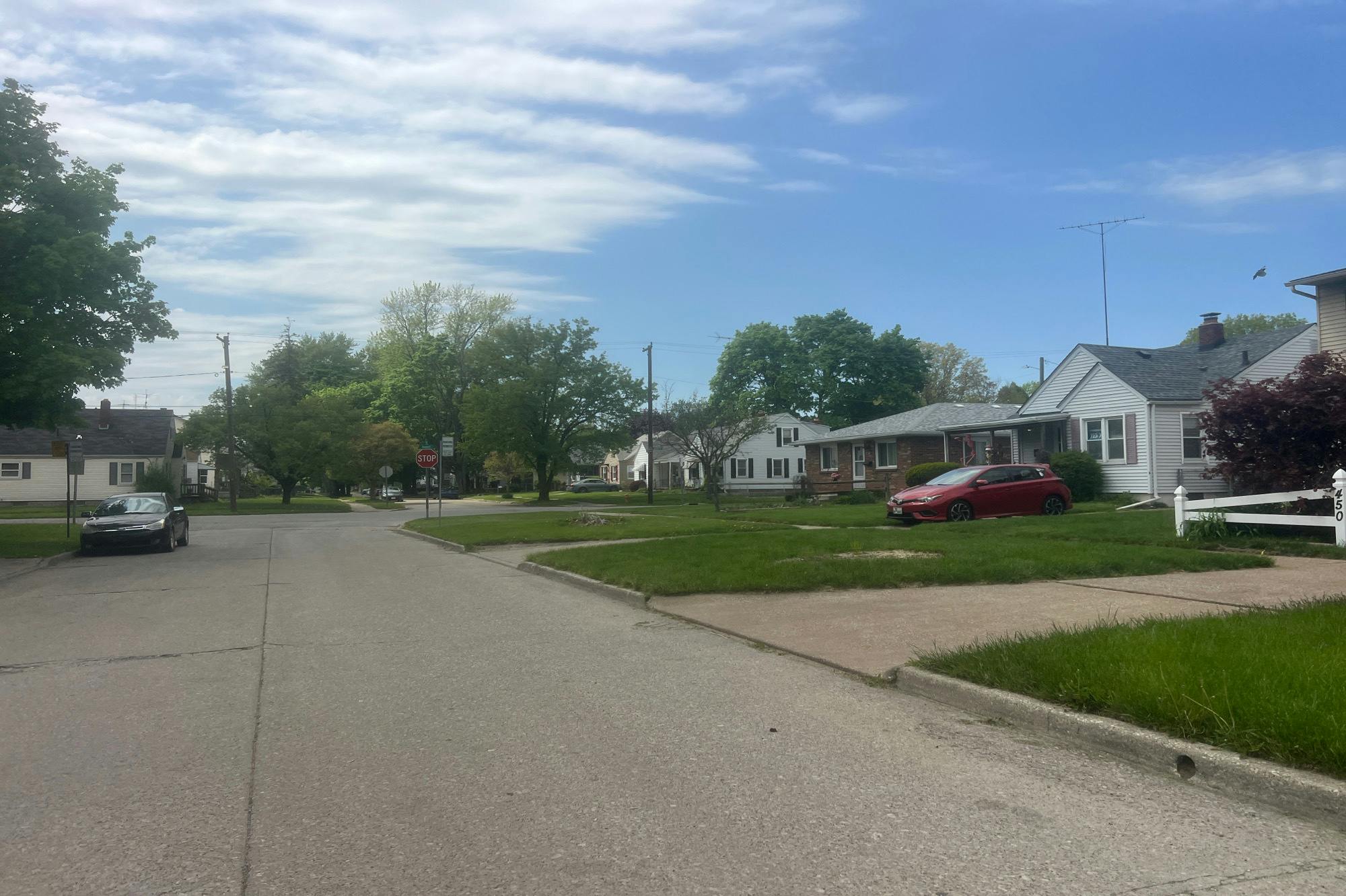 Pasadena Blvd, Toledo, OH 43612