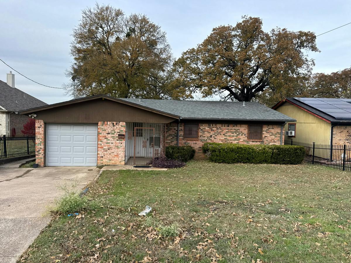 Timberline Dr, Fort Worth, TX 76119