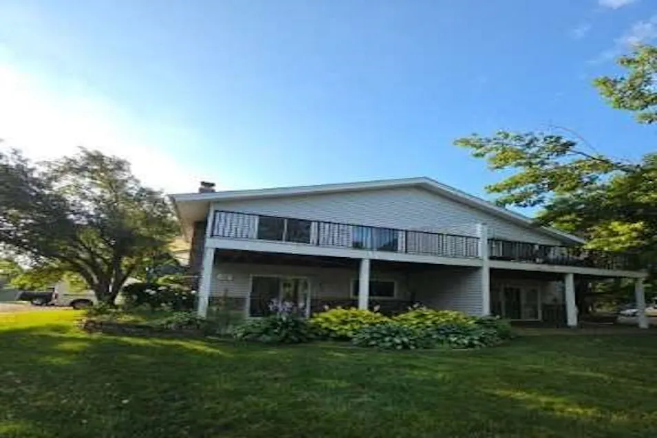 837 Evergreen Cir Burnsville, MN 55337, Dakota County