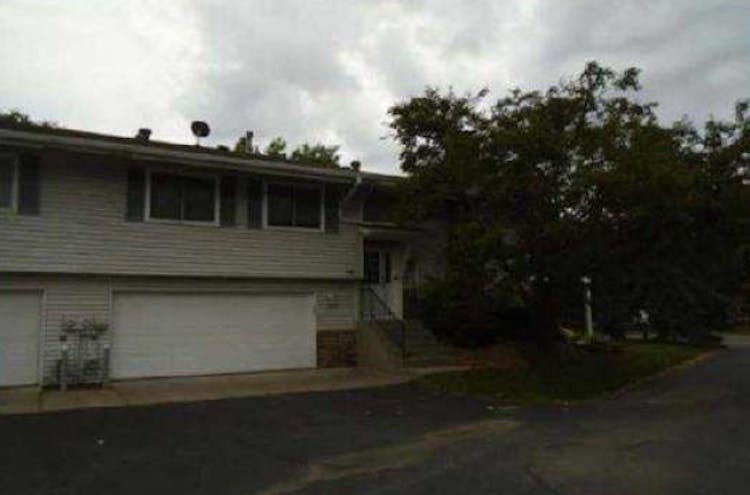 837 Evergreen Cir Burnsville, MN 55337, Dakota County