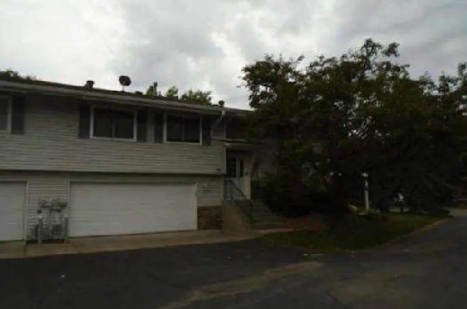 837 Evergreen Cir Burnsville, MN 55337, Dakota County