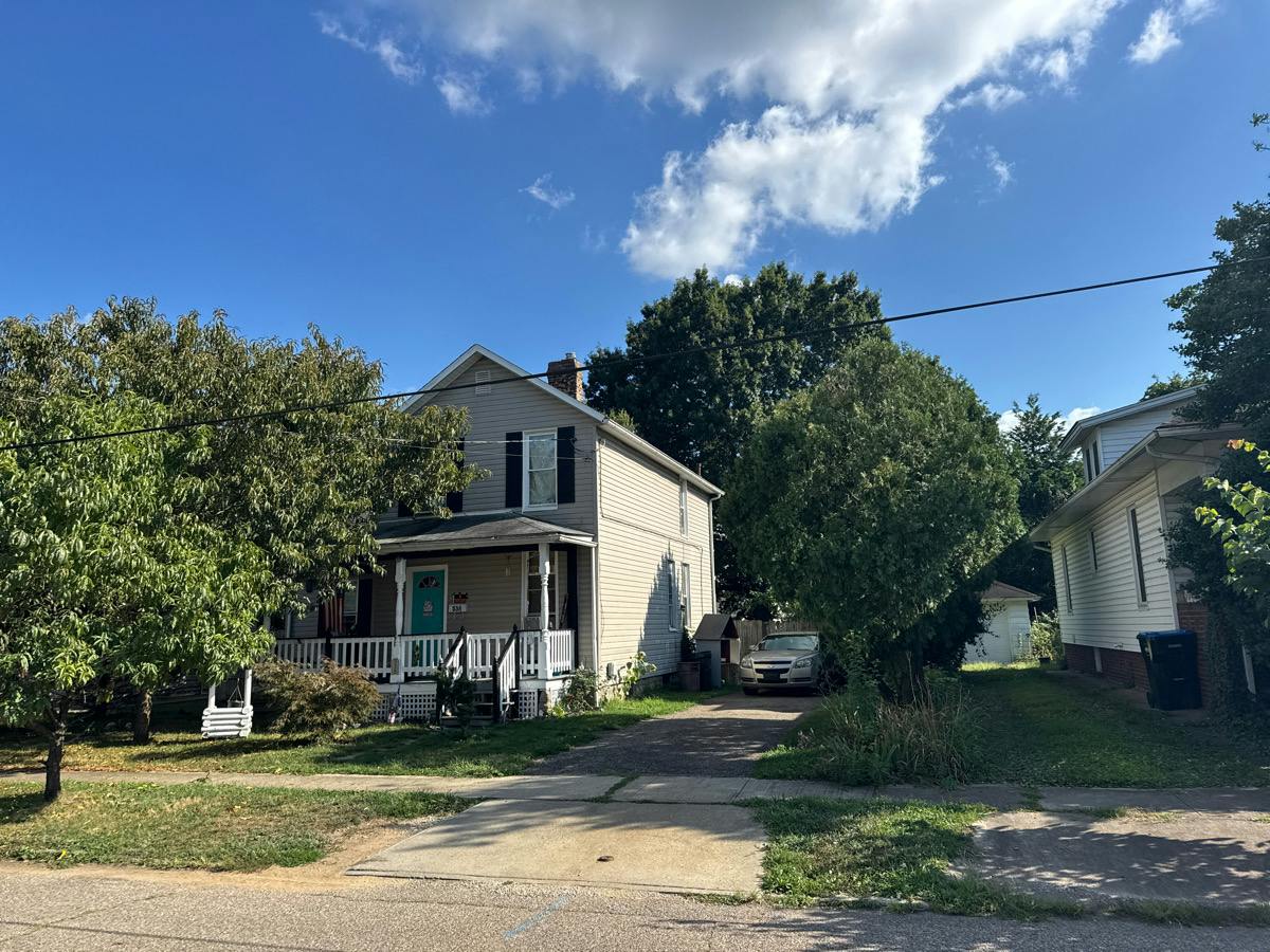 Eppley Ave, Zanesville, OH 43701