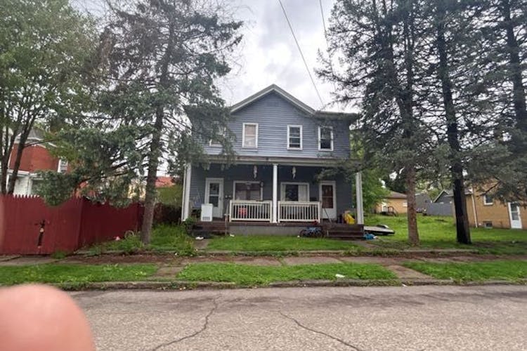 1115 4th Ave Beaver Falls, PA 15010, Beaver County