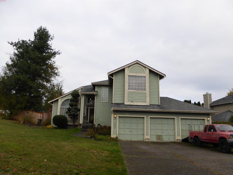 6403 87th St E Puyallup, WA 98371, Pierce County