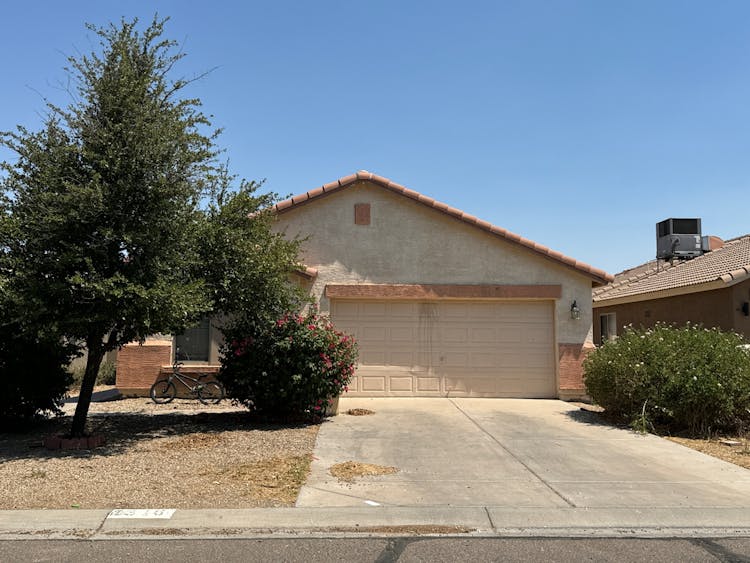 1316 E Vernoa St San Tan Valley, AZ 85140, Pinal County